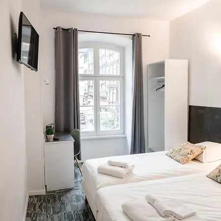 Des Arts Hotel 2*