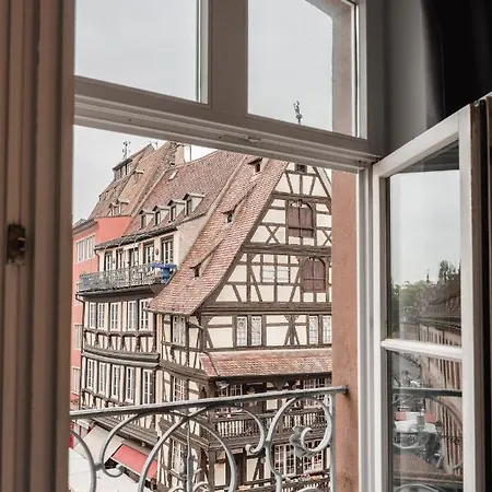 Des Arts Hotel 2*