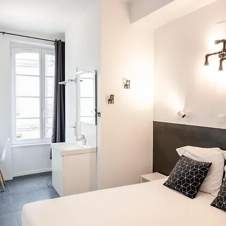 Des Arts - Centre Cathedrale 2*