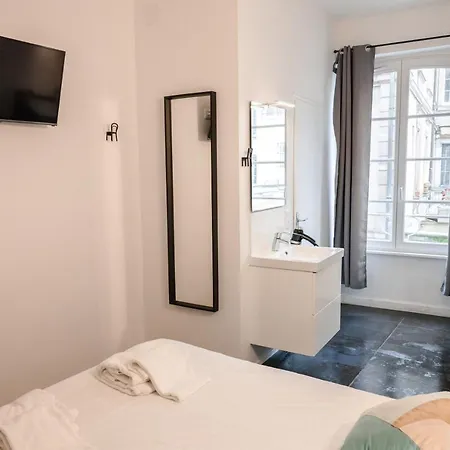 Des Arts - Centre Cathedrale 2*