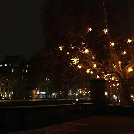 Des Arts - Centre Cathedrale 2*