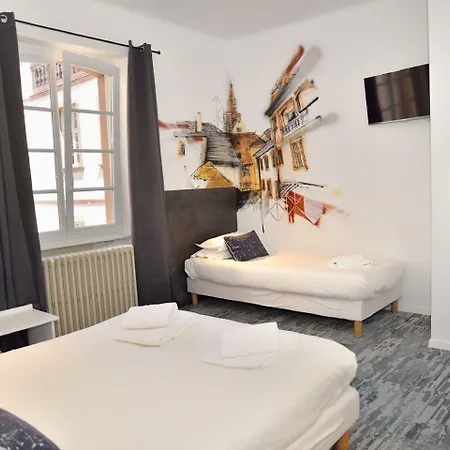 Hotel Des Arts - Centre Cathedrale 2*