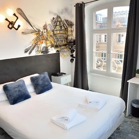 Hotel Des Arts - Centre Cathedrale 2*