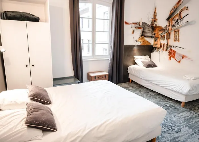 Des Arts - Centre Cathedrale Hotel 2*