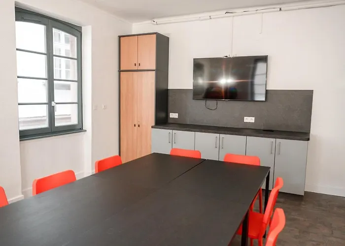 Hotel Des Arts - Centre Cathédrale 2*