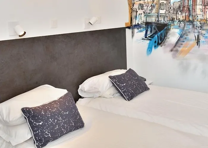 Des Arts - Centre Cathédrale 2*