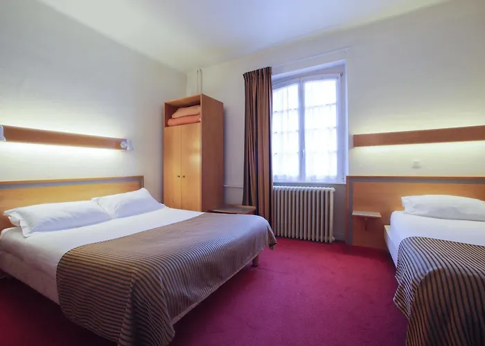 Hotel Des Arts - Centre Cathedrale 2*