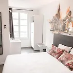 Des Arts Hotel 2*